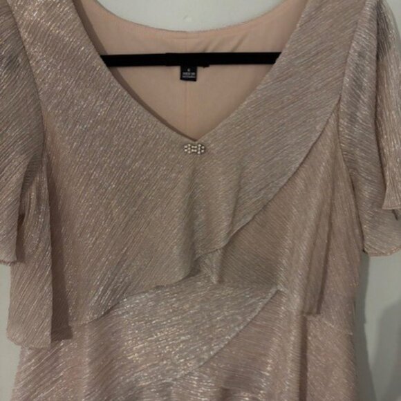 SLNY Gold dress size 6 - Picture 2 of 3